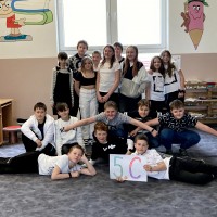 Bláznivý pátek - Černobílý den