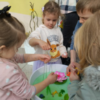 Lekce smyslového hraní ve třídě Krtečků a Sluníček