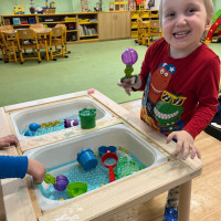 Lekce smyslového hraní ve třídě Krtečků a Sluníček